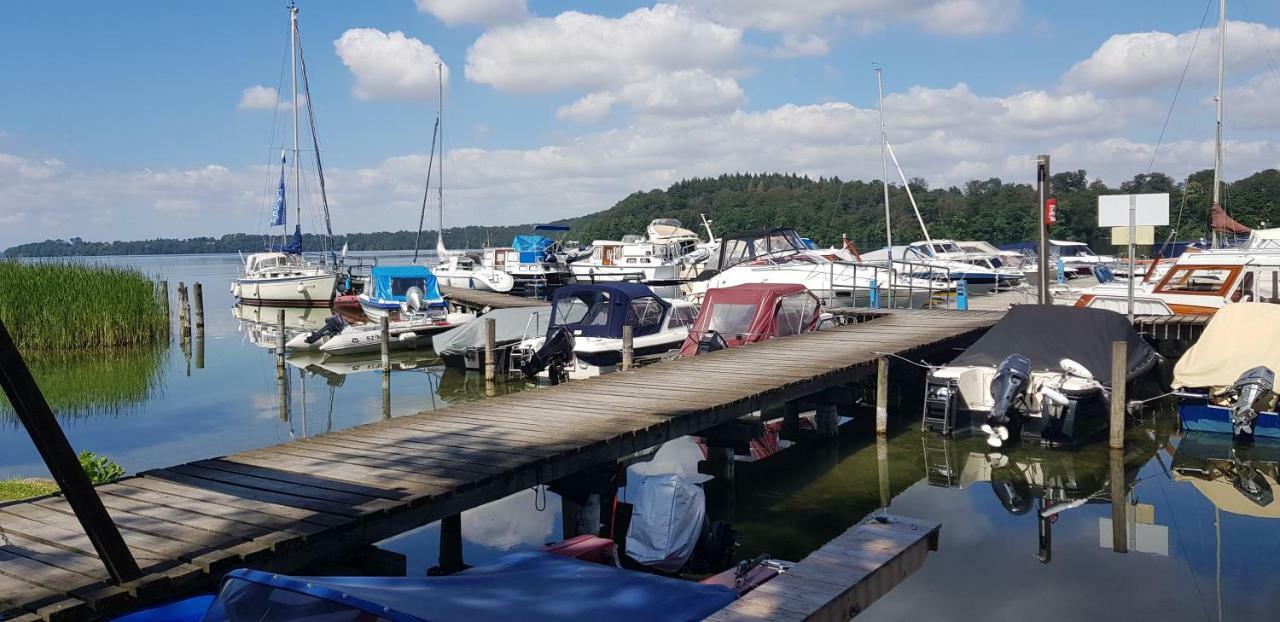 Ferienwohnung Am Schweriner See Raben Steinfeld Exterior photo